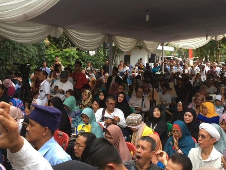 Amien ke Gerakan Kedaulatan Rakyat: Bela Sampai Titik Darah Penghabisan Amien ke Gerakan Kedaulatan Rakyat: Bela Sampai Titik Darah Penghabisan