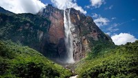 Inilah Angel Falls, yang dinobatkan sebagai air terjun tertinggi di dunia. (iStock)