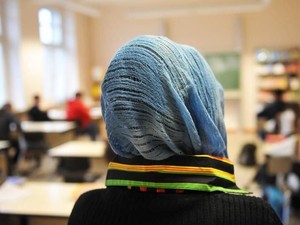 Austria Sahkan Larangan Penutup Kepala Agamis di Sekolah Dasar