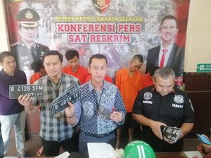 Komplotan Curanmor Nyamar Ojek Online di Jaksel Ditangkap Polisi