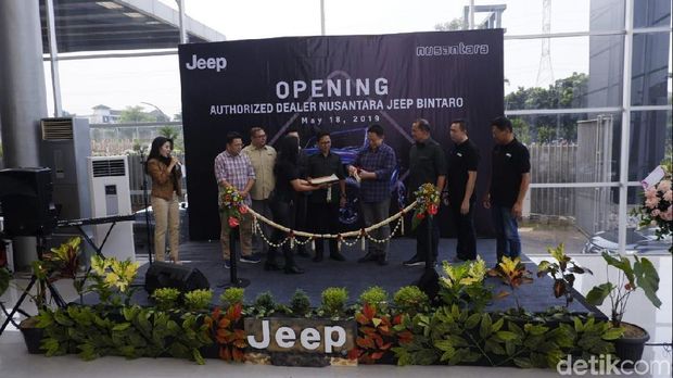 Diler Jeep di Bintaro