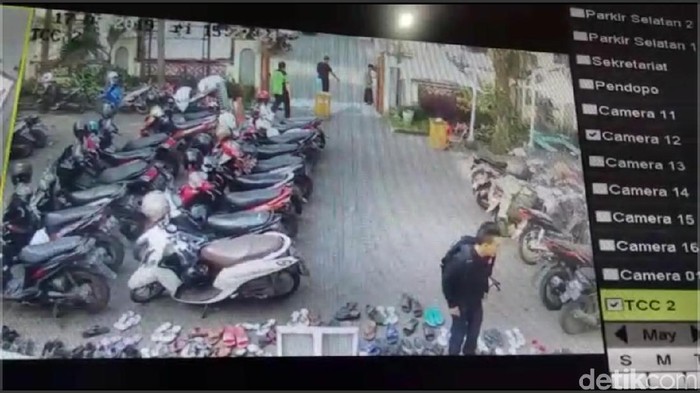 Aksi Curi Tas di Masjid Agung Cimahi Terciduk CCTV