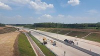 Nantinya megaproyek Jalan Tol Trans Sumatera (JTTS) ditargetkan akan rampung pada 2024 mendatang dan akan tersambung dari Lampung hingga Aceh. Dok. PT Hutama Karya (Persero).