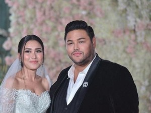 Foto: Inspirasi Gaun Pengantin Berikat Pinggang Ala Ivan 