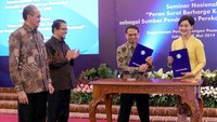 Penunjukan KSEI sebagai lembaga penyimpanan dan penyelesaian transaksi SBK oleh Bank Indonesia merupakan salah satu upaya dalam meningkatkan tata kelola dalam penerbitan maupun transaksi khususnya terkait pencatatan, penatausahaan dan penyelesaian transaksi SBK yang dilakukan secara scripless (tanpa warkat).Foto: dok. KSEI