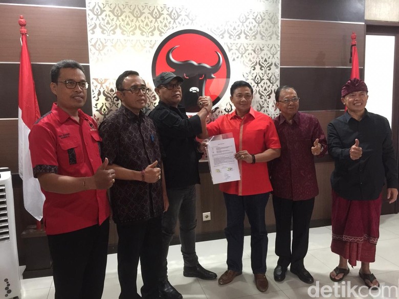 Takut Dipecat, Ketua F-PDIP DPRD Bali dan Rekannya Sepakat Damai Takut Dipecat, Ketua F-PDIP DPRD Bali dan Rekannya Sepakat Damai