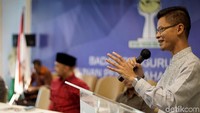 Wakil Bendahara Umum Badan Pengurus Pusat Himpunan Pengusaha Muda Indonesia (BPP HIPMI), Ajib Hamdani salah satu yang melakukan proses pendaftaran untuk menjadi orang nomer satu di kumpulan pengusaha muda tersebut.