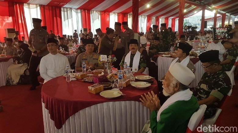 Safari Ramadhan di Polda Banten, Wakapolri Bicara Kerukunan Pasca Pemilu Safari Ramadhan di Polda Banten, Wakapolri Bicara Kerukunan Pasca Pemilu