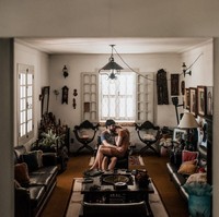 Romantis dan menghangatkan hati. Foto dari Juliana Kneipp yang diambil di Brazil. Foto: Dok. Junebug Weddings