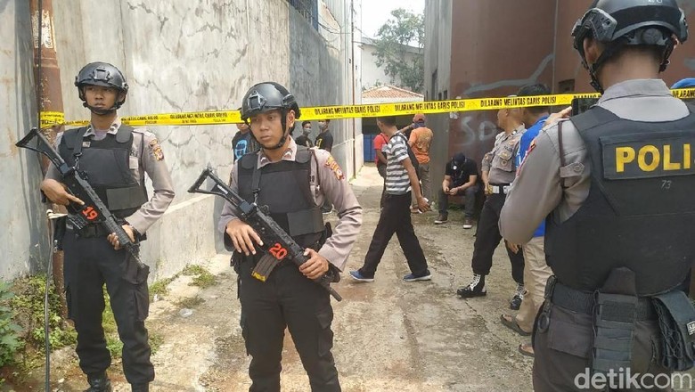 Terduga Teroris Pak Jenggot Dikenal Sebagai Juru Parkir Terduga Teroris Pak Jenggot Dikenal Sebagai Juru Parkir