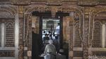 Foto: 1 Masjid, 7 Muazin yang Azan