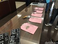 Barang bukti yang disita polisi