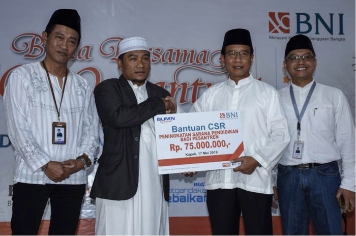 BNI Gelar Buka Puasa Bersama 1.000 Santri di Mataram