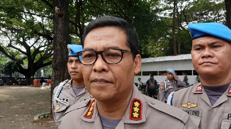Pascademo Rusuh, Polisi: Warga Tak Perlu Takut Beraktivitas Kembali Pascademo Rusuh, Polisi: Warga Tak Perlu Takut Beraktivitas Kembali