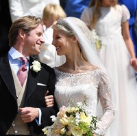 Lady Gabriella atau akrab disapa Ella resmi dinikahi Thomas Kingston, Sabtu kemarin di gereja tempat Pangeran Harry dan Meghan Markle menikah, yaitu Kapel St. George di Kastil Windsor. Foto: Dok. WPA Pool/Getty Images