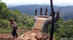 Foto: Hutan Pinus Pengger yang Instagramable di Bantul