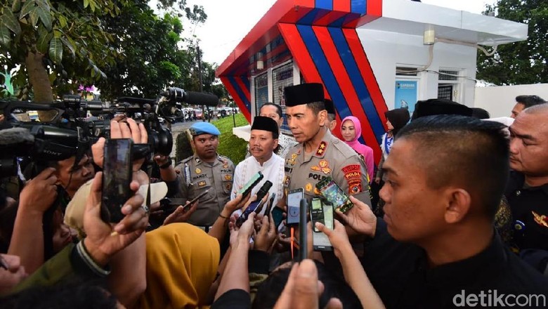 e-Samsat di Jabar Tingkatkan PAD Pajak Kendaraan hingga 50 Persen e-Samsat di Jabar Tingkatkan PAD Pajak Kendaraan hingga 50 Persen