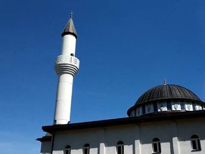 Masya Allah! Indahnya Suara Azan Berkumandang di Stokcholm