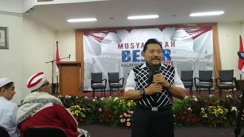 Hendropriyono Terima Laporan Gerakan Kedaulatan Rakyat akan Dibom Hendropriyono Terima Laporan Gerakan Kedaulatan Rakyat akan Dibom