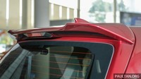 Namun fitur Veloz yang dijual di Indonesia belum selengkap Avanza Malaysia. Foto: Paultan
