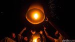 Cantiknya Borobudur Saat Disinari Ribuan Lampion Waisak