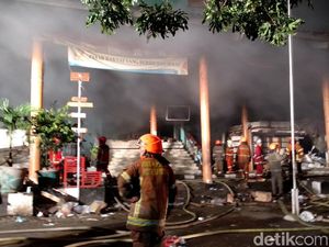 Renovasi Pasar Kosambi Bandung Molor