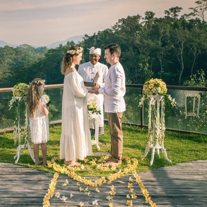 Abis Lebaran Mau Nikah? Contek Dekorasi Pernikahan Paling Favorit di Bali Abis Lebaran Mau Nikah? Contek Dekorasi Pernikahan Paling Favorit di Bali