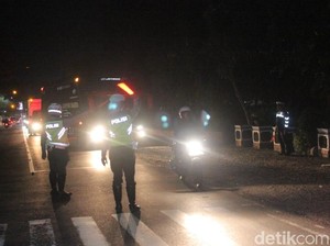 Jalur Pantura Probolinggo Dirazia Cegah Keberangkatan Massa Aksi 22 Mei