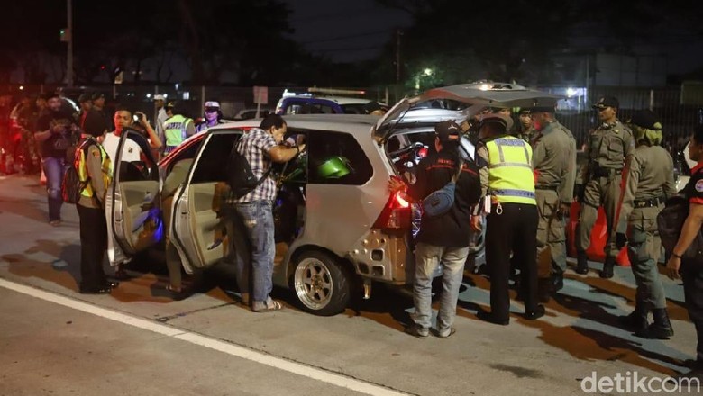 Polisi di Surabaya Sweeping Gerakan Massa yang Ikut Aksi 22 Mei