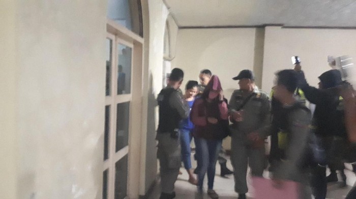 Bima Arya Pimpin Razia Hotel Di Bogor 12 Pasangan Tak Sah Diamankan