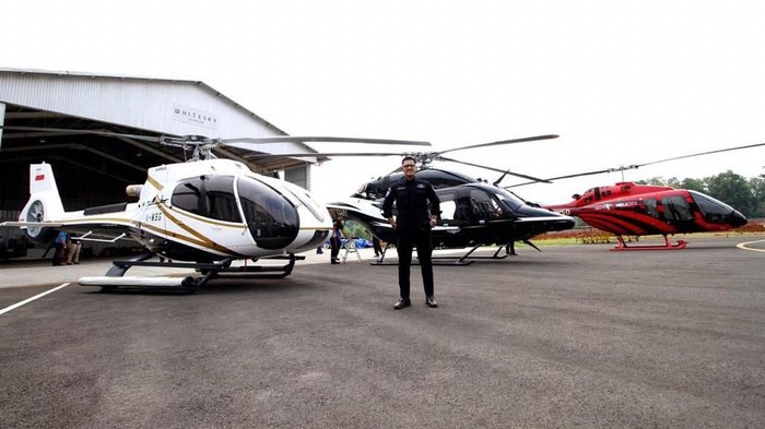 Helikopter bisa jadi alternatif masyarakat untuk mudik, dan termasuk mudik mewah. Mudik mewah dengan helikopter disediakan PT Whitesky Aviation.