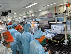 Melihat Langsung Perakitan Redmi Note 7 di Batam