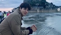 Sunghoon Jang jadi sorotan belum lama ini karena ketampanannya. Dok. Instagram/jsunghoon