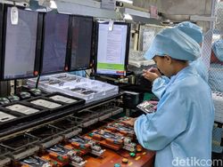 Melihat Langsung Perakitan Redmi Note 7 di Batam