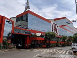 Melihat Langsung Perakitan Redmi Note 7 di Batam