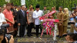 Herman Deru Minta Warga Sumsel Tetap Tenang Tunggu Keputusan KPU Herman Deru Minta Warga Sumsel Tetap Tenang Tunggu Keputusan KPU