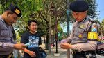 Jelang Lebaran, Jasa Penukaran Uang di Lamongan Menjamur