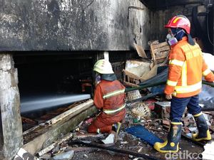 Kebakaran Pasar Kosambi Bandung Telan Kerugian Rp 20 Miliar