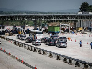Pengguna Tol Japek Jarak Dekat Disarankan Lewat Non Tol