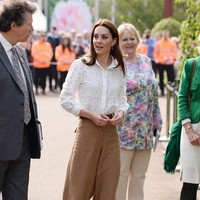Kate Middleton sedang sibuk mempersiapkan taman bertema Back to Nature untuk Chelsea Flower Show 2019 di London, Inggris. Sehari sebelum pembukaan, Senin (20/5/2019), Kate berada di lokasi untuk melihat persiapan akhir. (Foto: Getty Images)