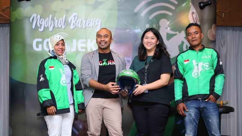 Jadi Driver Go-Jek, Kak Imei Bisa Biayai 3 Anak Seorang Diri Jadi Driver Go-Jek, Kak Imei Bisa Biayai 3 Anak Seorang Diri