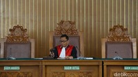 Permintaan penjadwalan ulang itu terkait kebutuhan koordinasi KPK. Surat itu disampaikan Jumat (17/5).