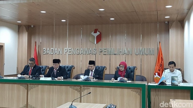 Sederet Alasan Bawaslu Tolak Laporan BPN soal Kecurangan TSM Sederet Alasan Bawaslu Tolak Laporan BPN soal Kecurangan TSM