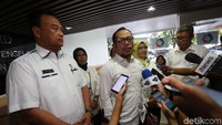 Hanif Dhakiri memberikan penjelasan terkait posko pengaduan THR.