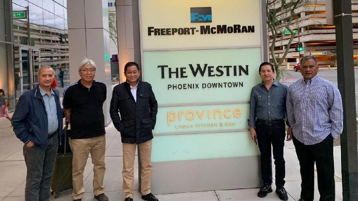 Menteri ESDM Ignasius Jonan bersama Sekjen dan Dirjen Minerba, Dirut PTFI dan Duta Besar RI untuk AS. Foto: Dok. ESDM Menteri ESDM Ignasius Jonan bersama Sekjen dan Dirjen Minerba, Dirut PTFI dan Duta Besar RI untuk AS. Foto: Dok. ESDM