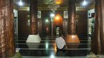 Melihat Lebih Dekat Keunikan Masjid Perahu di Kasablanka