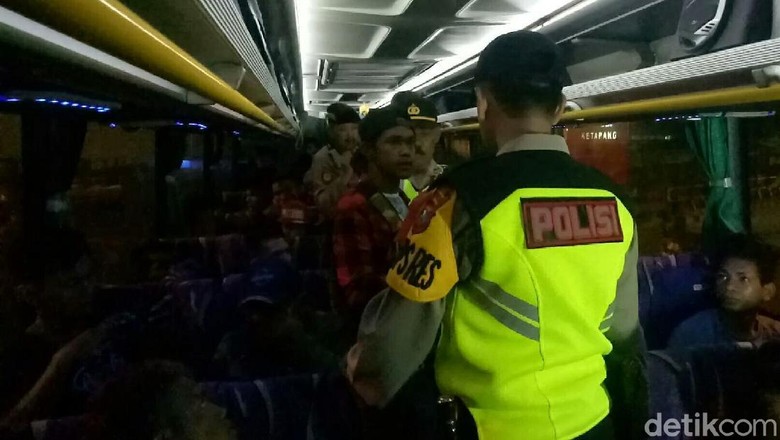 Alasan Polisi Banyuwangi Amankan 26 Orang Diduga Ikut Aksi 22 Mei Alasan Polisi Banyuwangi Amankan 26 Orang Diduga Ikut Aksi 22 Mei