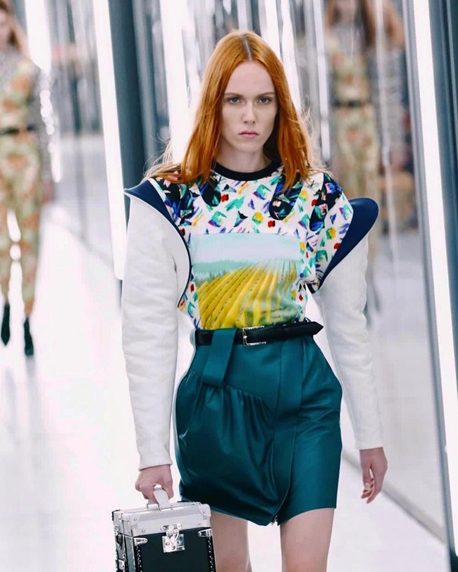 Saya memiliki kelas bertahun-tahun dan membuat beberapa produksi, ketika saya menyelesaikan sekolah menengah saya mengikuti audisi di Toneel Academie Maastricht, salah satu sekolah teater terbaik di Belanda. Tapi saya ditolak. Mungkin menjadi lebih baik, karena saya tidak akan berada di sini, kata Kiki kepada Vice.Foto: Instagram @kdhwillems