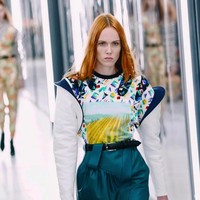 Saya memiliki kelas bertahun-tahun dan membuat beberapa produksi, ketika saya menyelesaikan sekolah menengah saya mengikuti audisi di Toneel Academie Maastricht, salah satu sekolah teater terbaik di Belanda. Tapi saya ditolak. Mungkin menjadi lebih baik, karena saya tidak akan berada di sini, kata Kiki kepada Vice.Foto: Instagram @kdhwillems