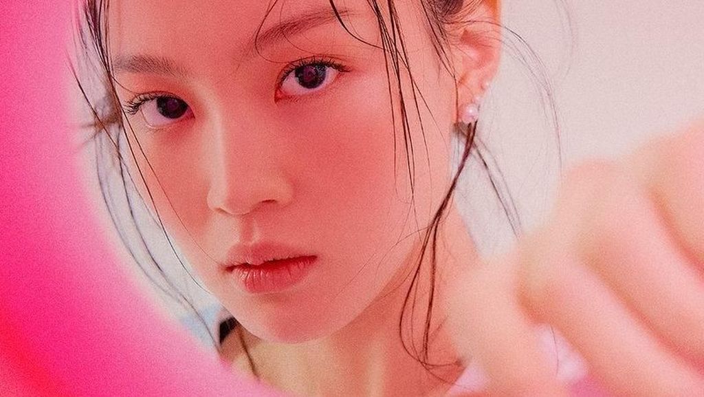 Lee Hi Kolaborasi dengan B.I iKON di Album Terbaru